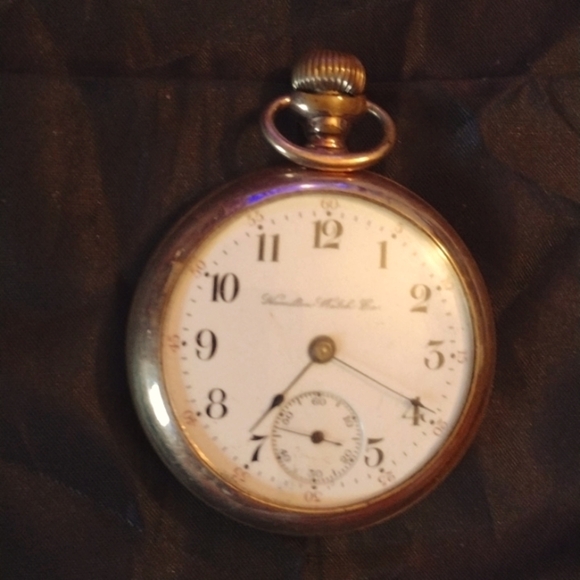 Waltham Antique Gold pocket watch